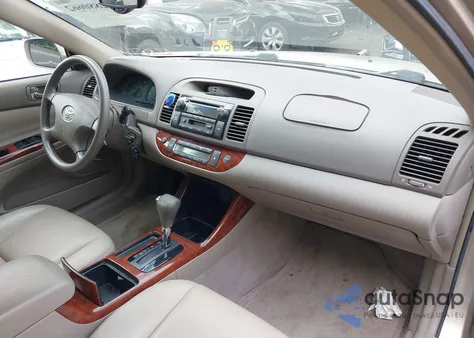 2002 Toyota Camry Xle from USA, damaged, VIN 4T1BE30K82U089028